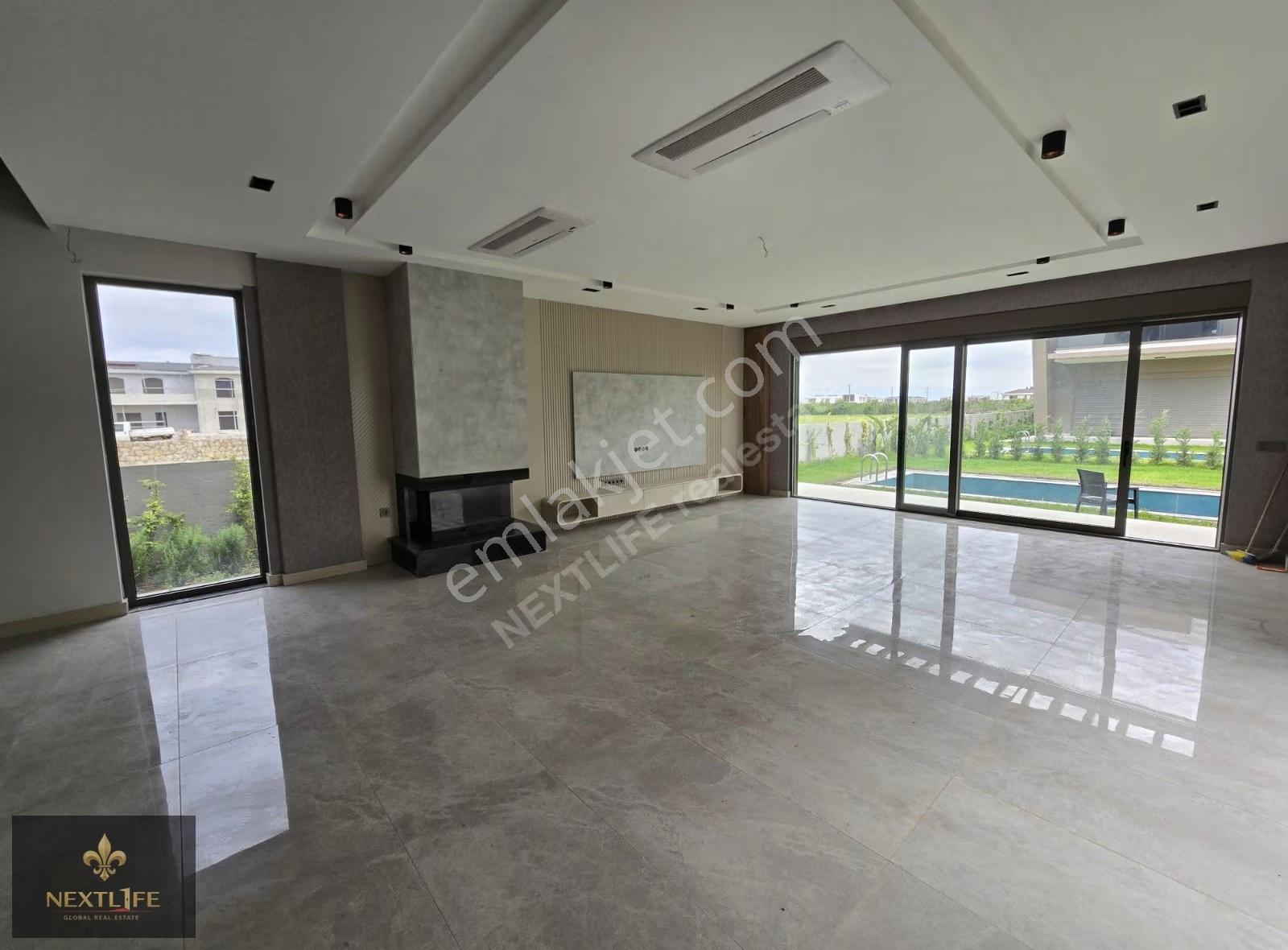 Site İçerisinde Lüks Yaşamın Yeni Adresı 4+1 Lüks Villa - Görsel 21