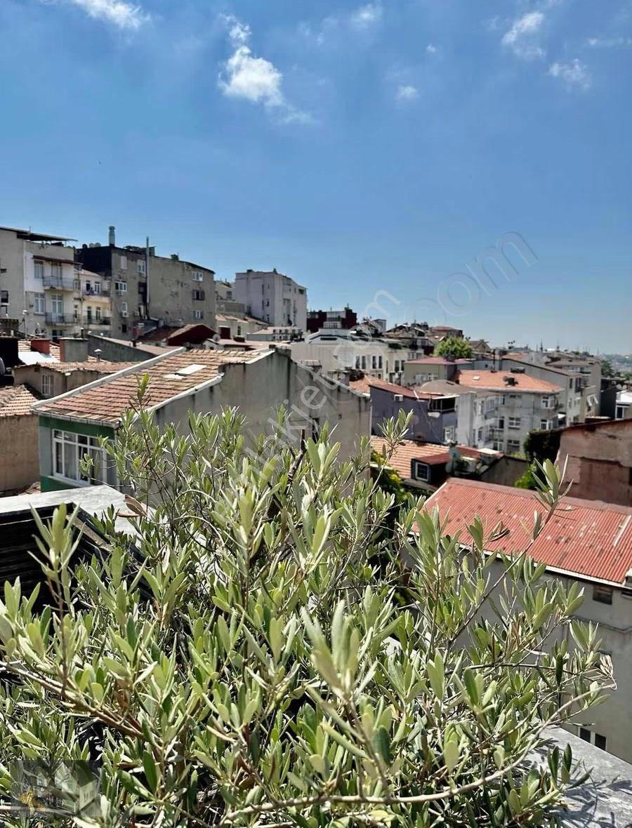 Cihangirde Satılık 3+1 Daire İçi Özel Yapılmış - Görsel 28