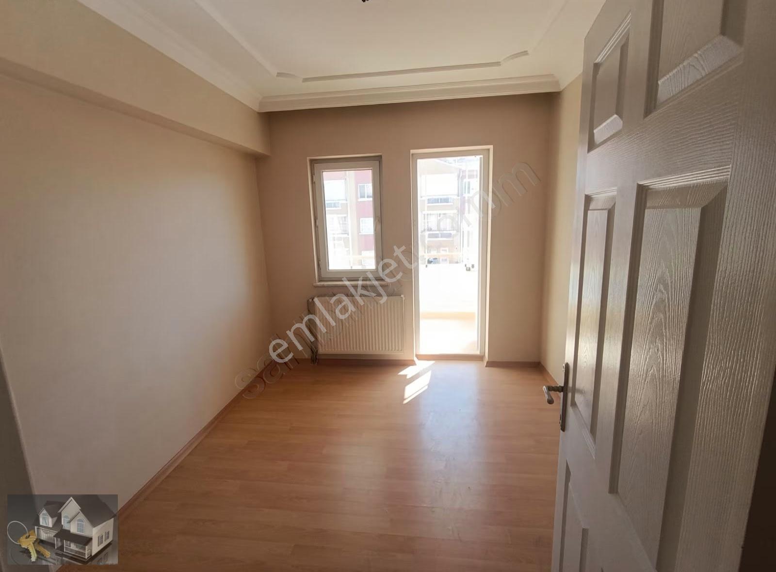 Ata Mahallesi Çağlayan Sitesinde Kiralık Geniş Ferah 3+1 - Görsel 4