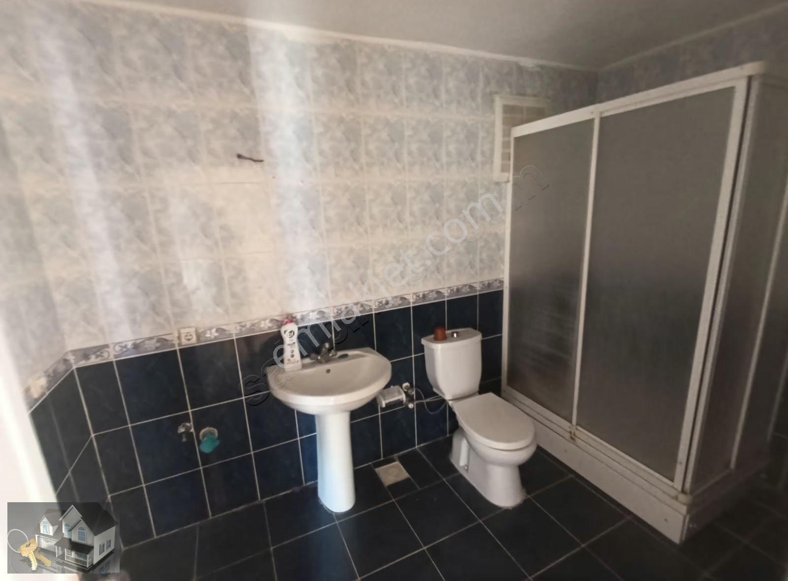 Ata Mahallesi Çağlayan Sitesinde Kiralık Geniş Ferah 3+1 - Görsel 8