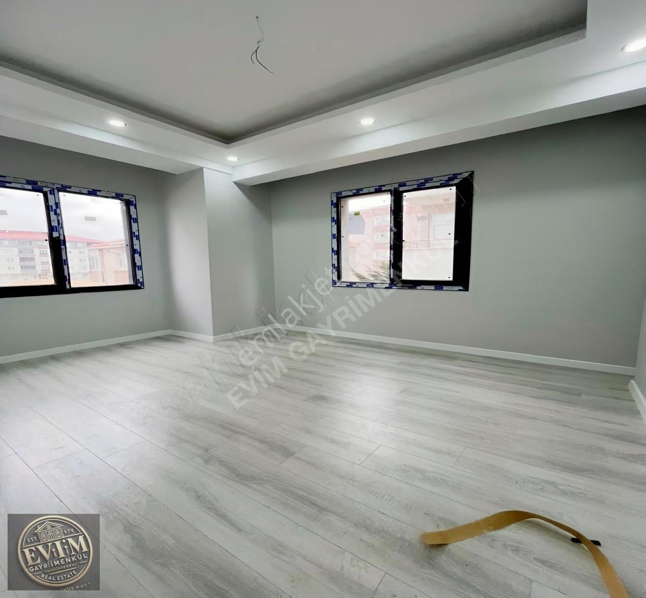 Tepe Bölgesnde Kombi+ankaste+cambalkonlu 110m2 2+1 Satılık Daire - Görsel 2