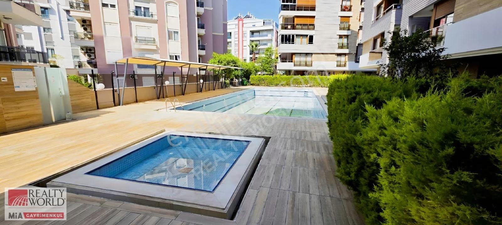 Antalya Konyaaltı Uncalı'da Satılık 3+1 Lüks Daire (165m²) - Görsel 10