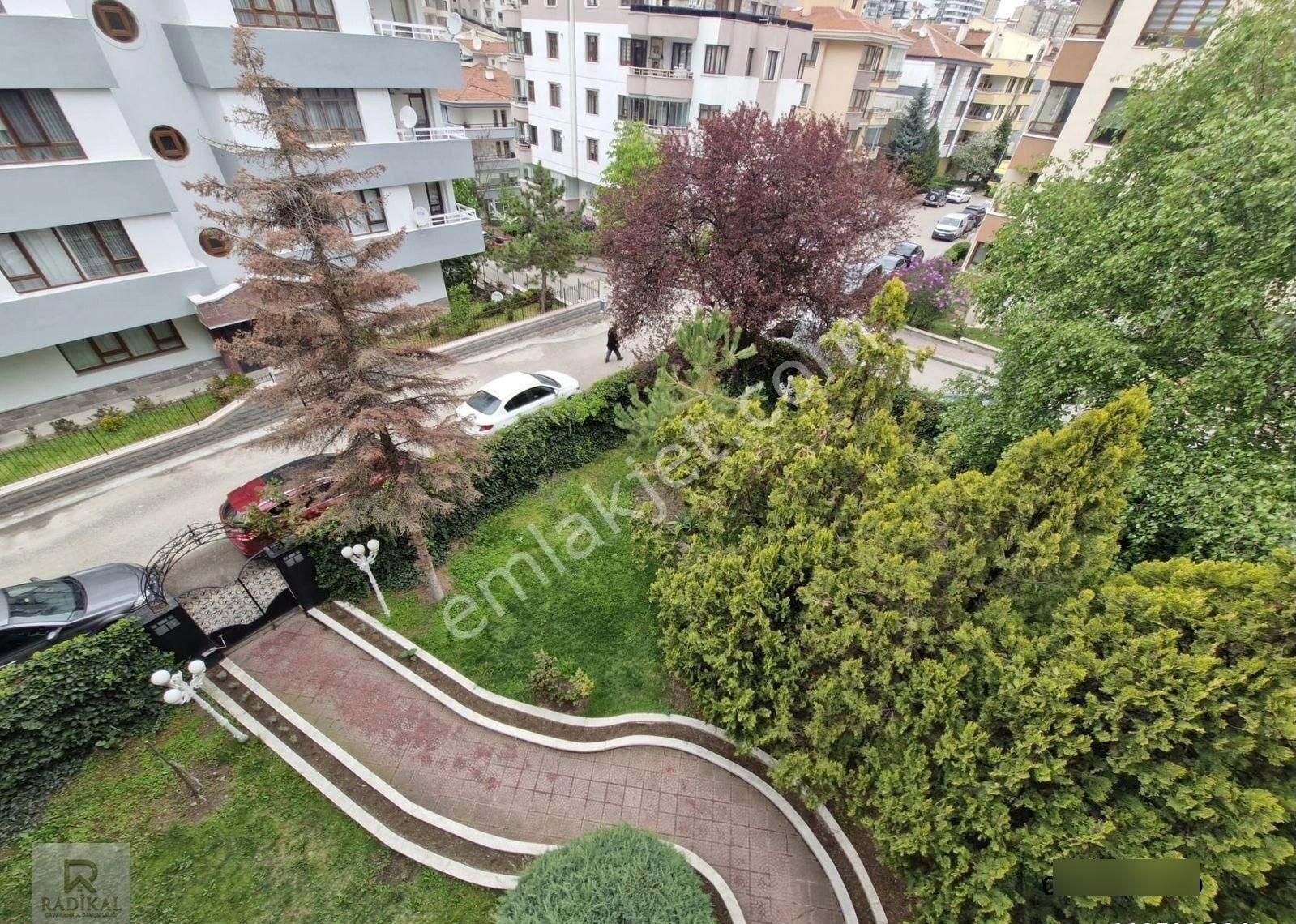 Birlik Mahallesi 404. Sokak Üzeri Ara Katta M2'si Yüksek Satılık 3+1 Daire........... - Görsel 12