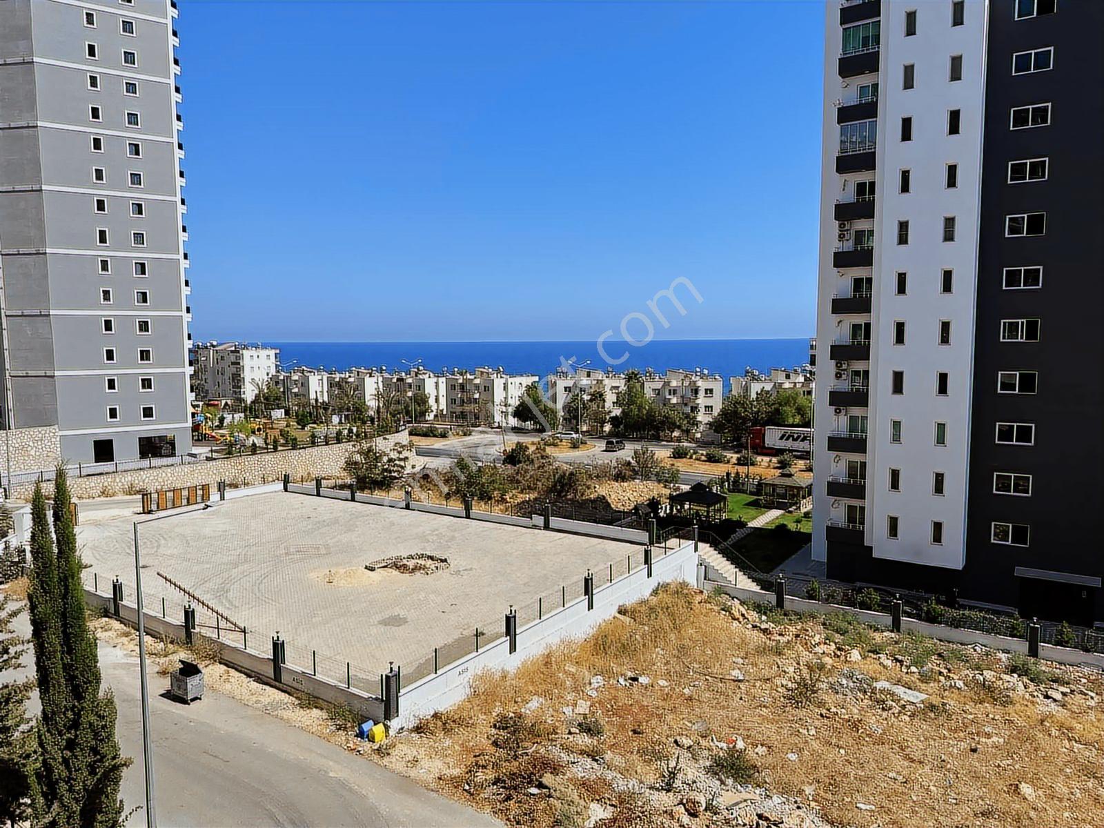 Erdemli Ayaş'ta Havuzlu Sitede Deniz Manzaralı Lüks 1+1 Daire - Görsel 15