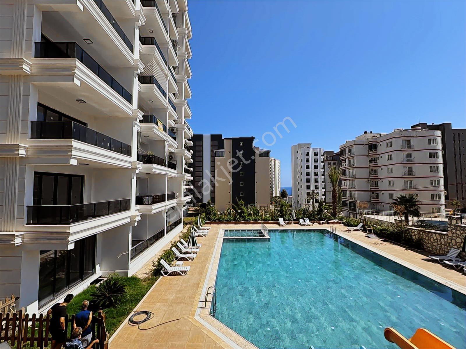 Erdemli Ayaş'ta Havuzlu Sitede Deniz Manzaralı Lüks 1+1 Daire - Görsel 44
