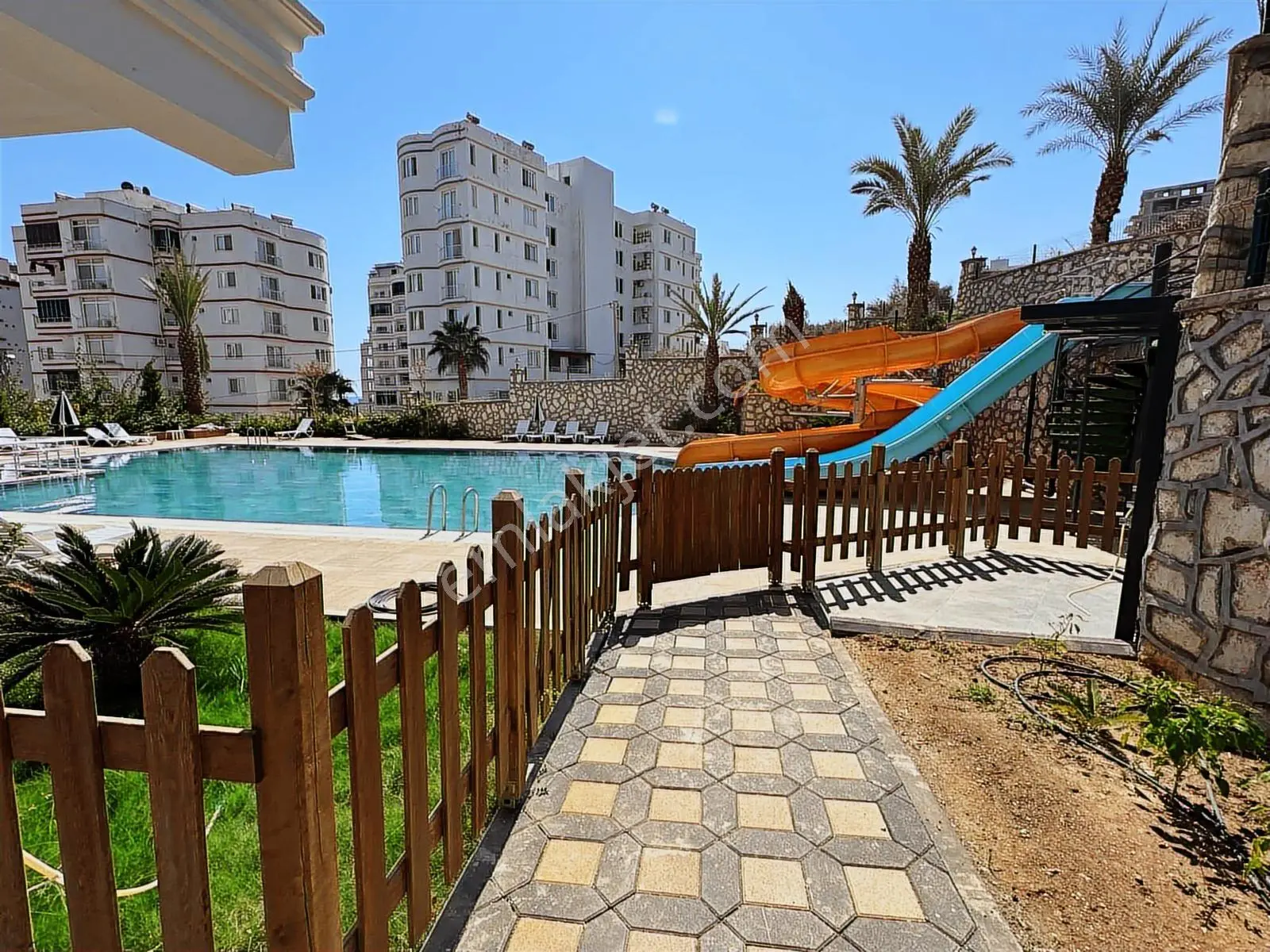 Erdemli Ayaş'ta Havuzlu Sitede Deniz Manzaralı Lüks 1+1 Daire - Görsel 4