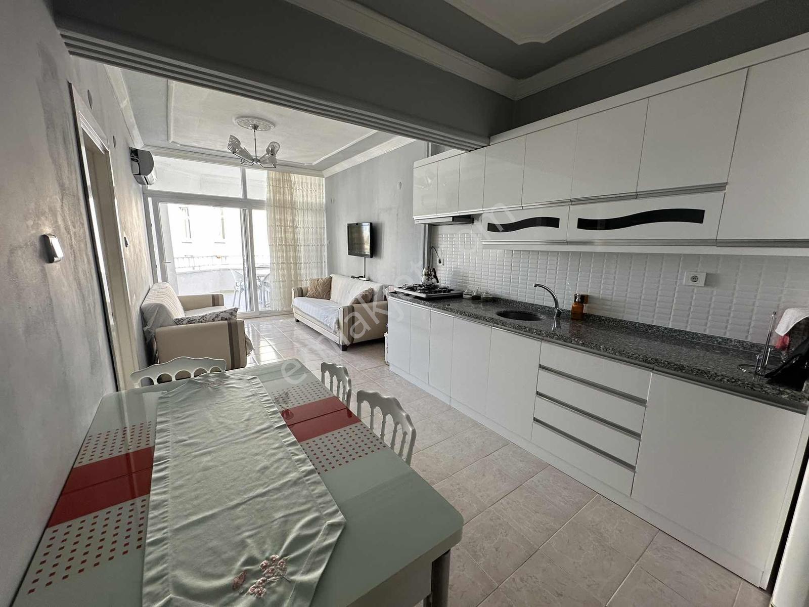 Erdemlide Acil Satılık Denize Sıfır Havuzlu Sitede Eşyalı Daire - Görsel 35