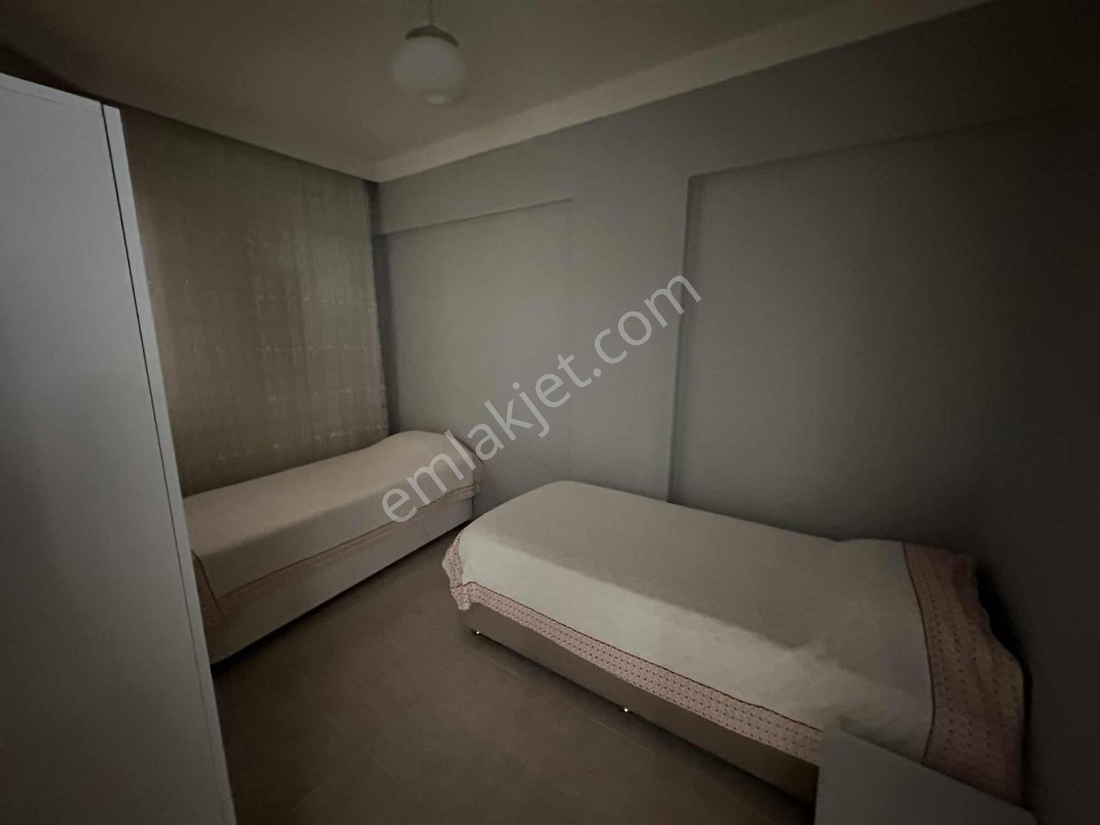 Erdemlide Acil Satılık Denize Sıfır Havuzlu Sitede Eşyalı Daire - Görsel 23