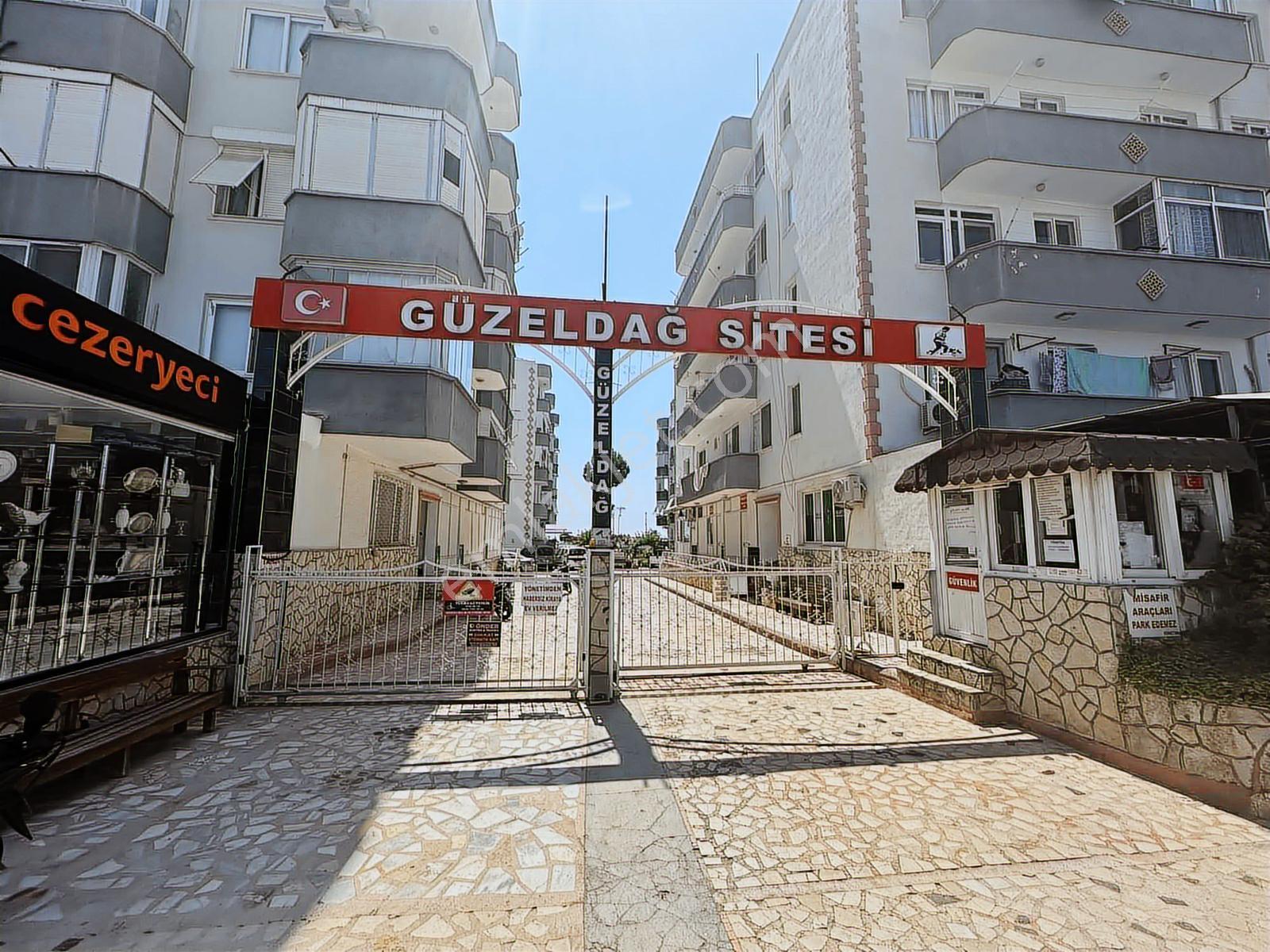 Erdemlide Acil Satılık Denize Sıfır Havuzlu Sitede Eşyalı Daire - Görsel 12
