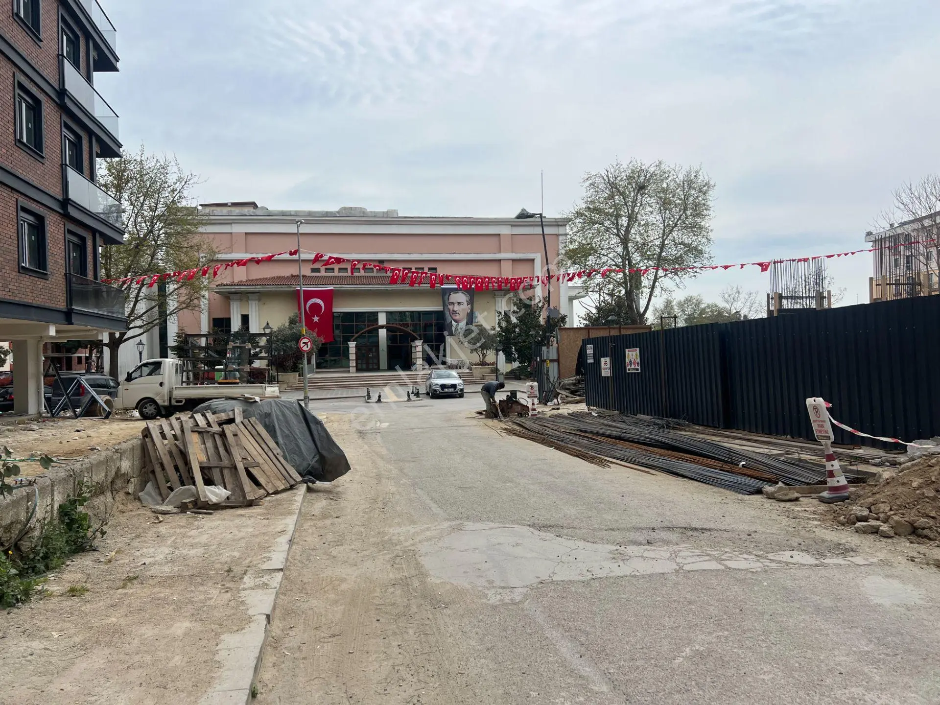 Pendik'te Sahile Ve Caddeye Yakın 1+1 Kiralık Daire - Görsel 4