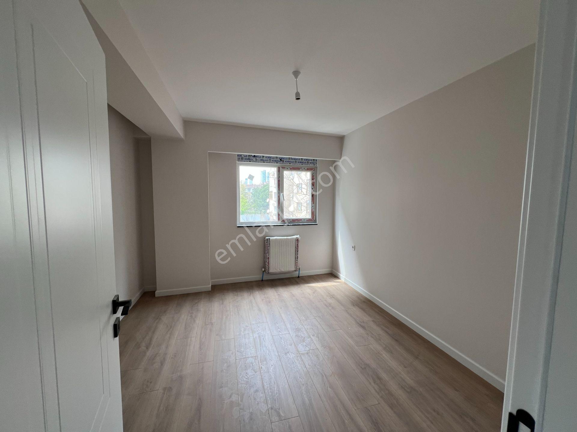 Pendik'te Sahile Ve Caddeye Yakın 1+1 Kiralık Daire - Görsel 9