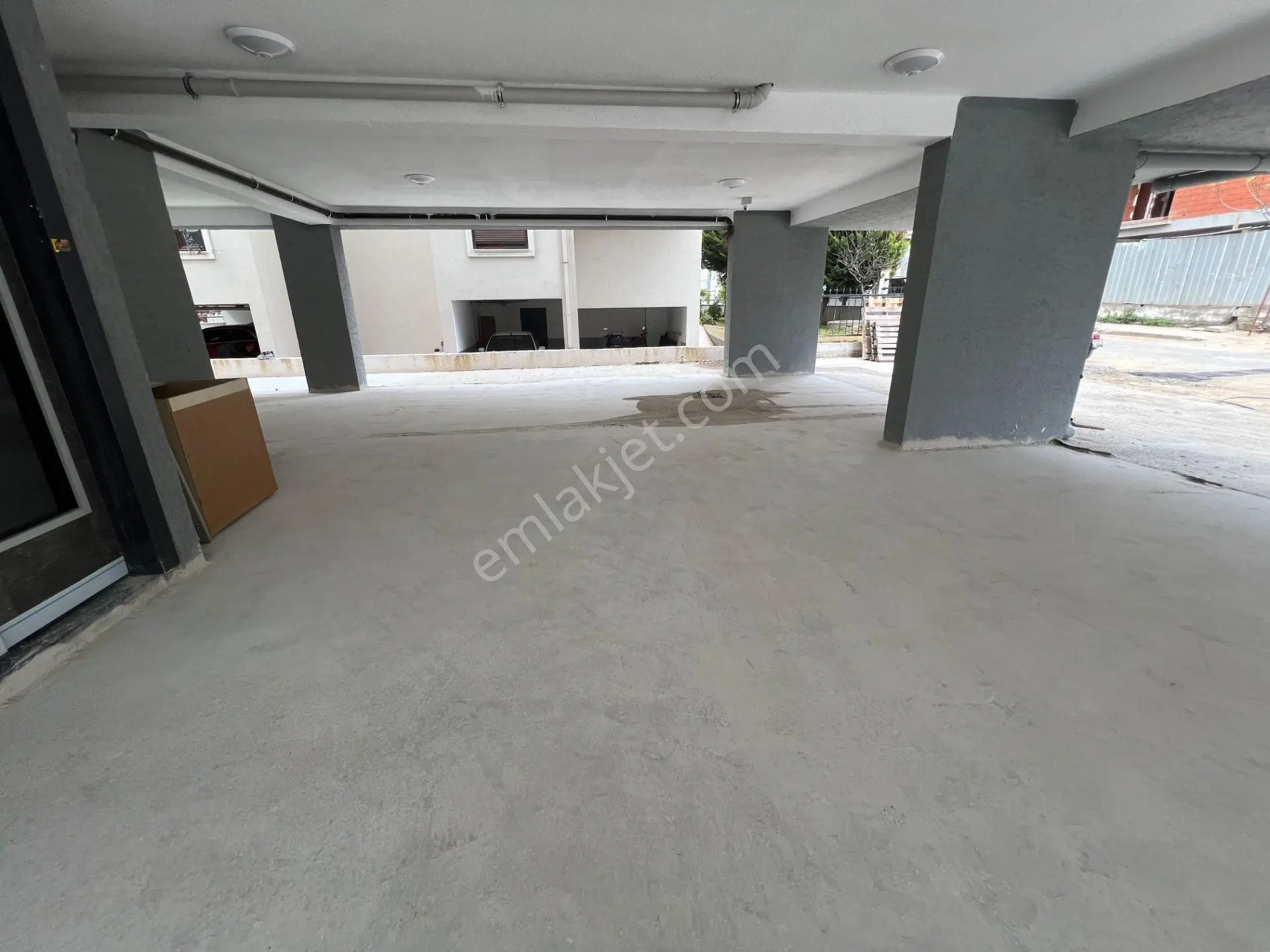 Pendik'te Sahile Ve Caddeye Yakın 1+1 Kiralık Daire - Görsel 5