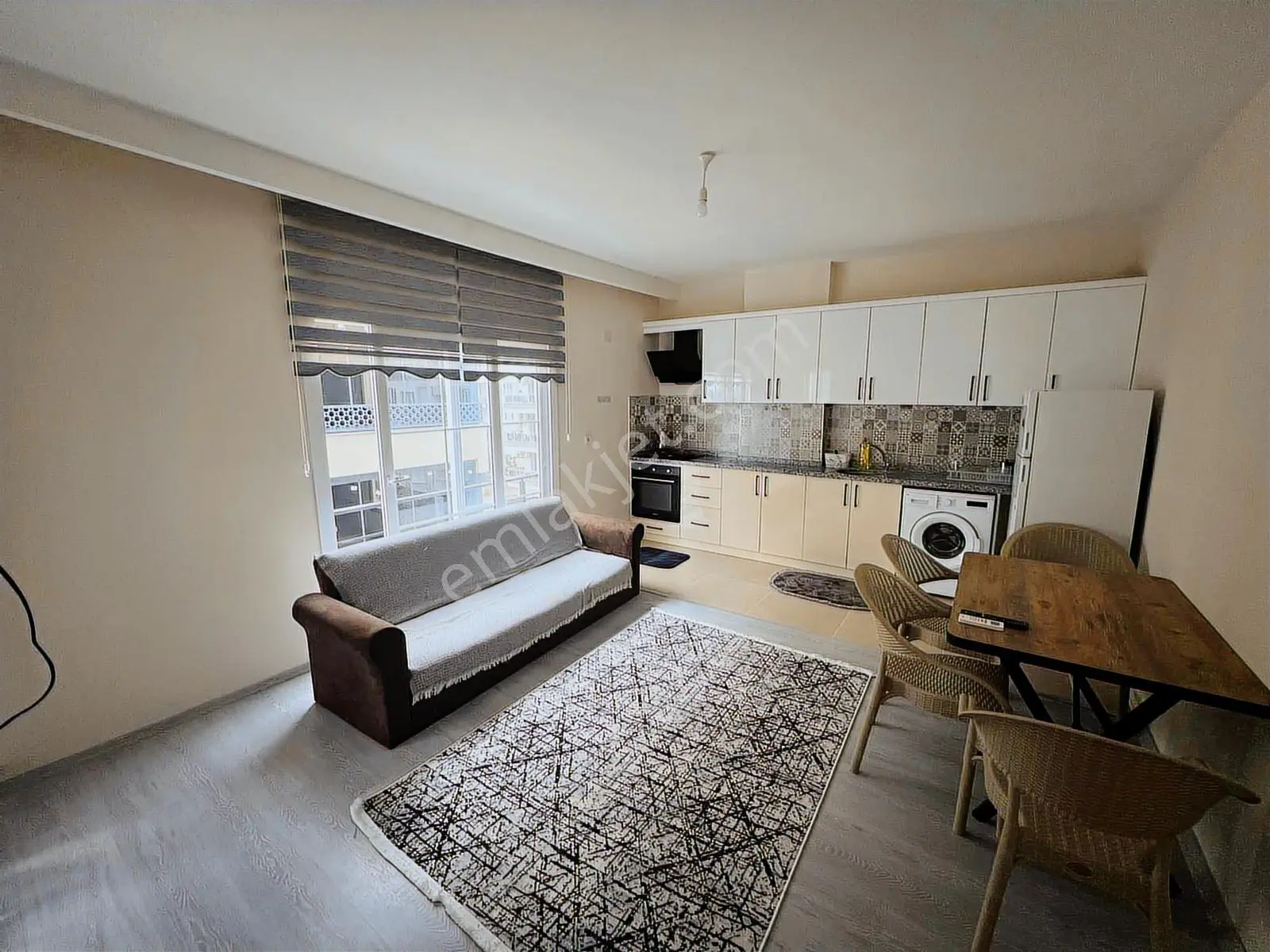 Erdemli Liman Yakını Sahile 2. Parsel Eşyalı Daire - Görsel 10