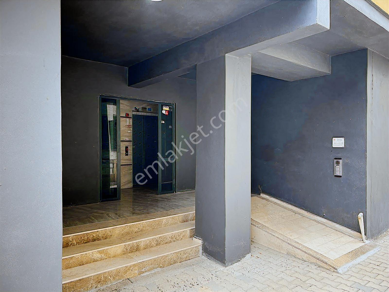 Erdemli Liman Yakını Sahile 2. Parsel Eşyalı Daire - Görsel 2