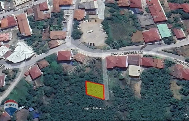 Re/max Mavi'den Kocaali Merkezde Satılık %25 Üç Kat İmarlı Arsa