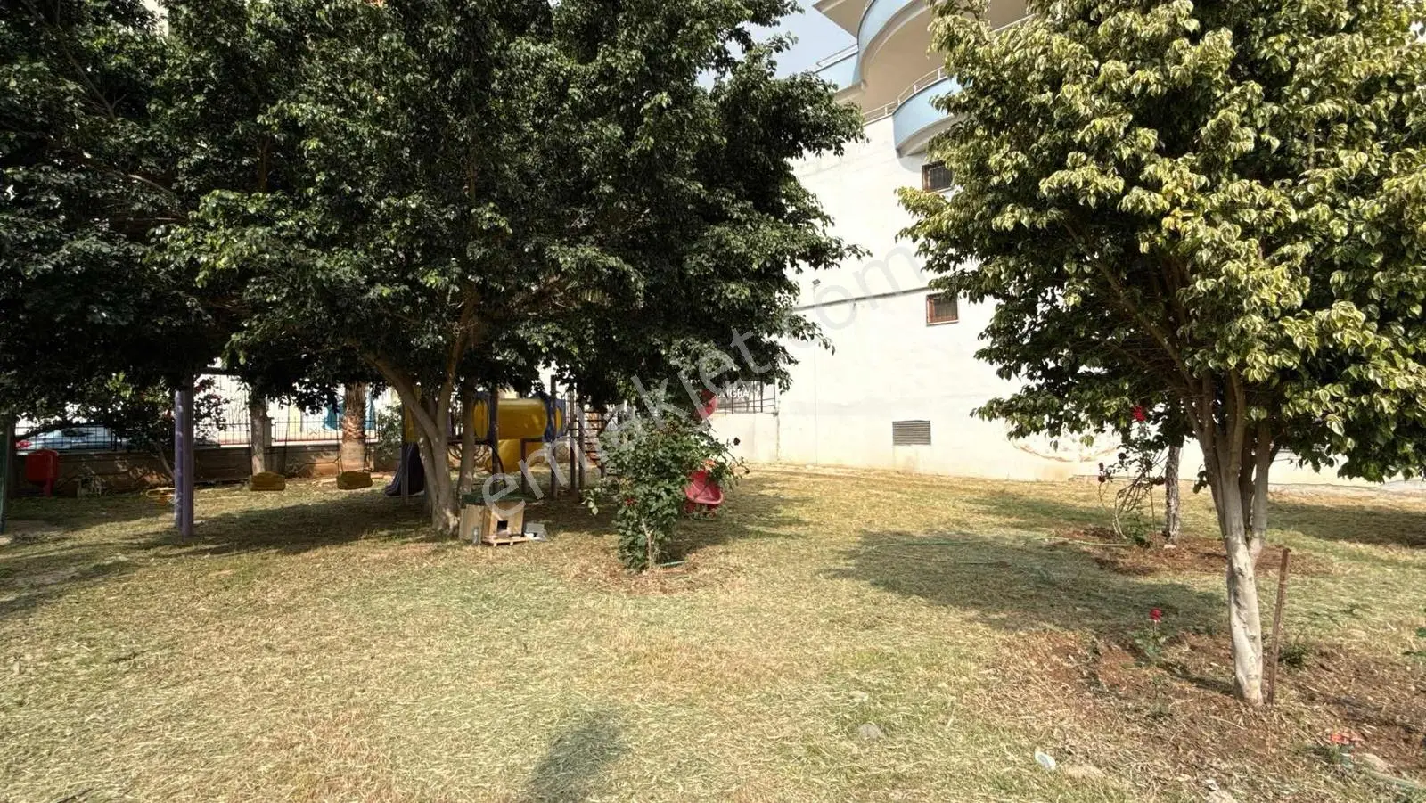 Erdemli Merkezde Mega Park Plazada Satılık 4+1 Daire - Görsel 4