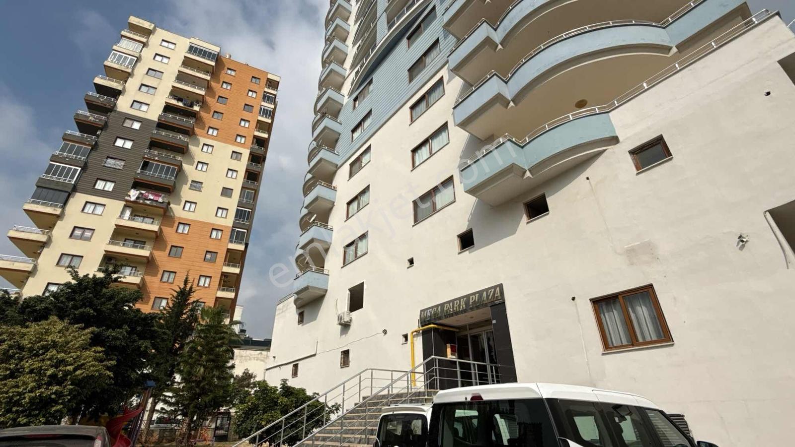 Erdemli Merkezde Mega Park Plazada Satılık 4+1 Daire - Görsel 6