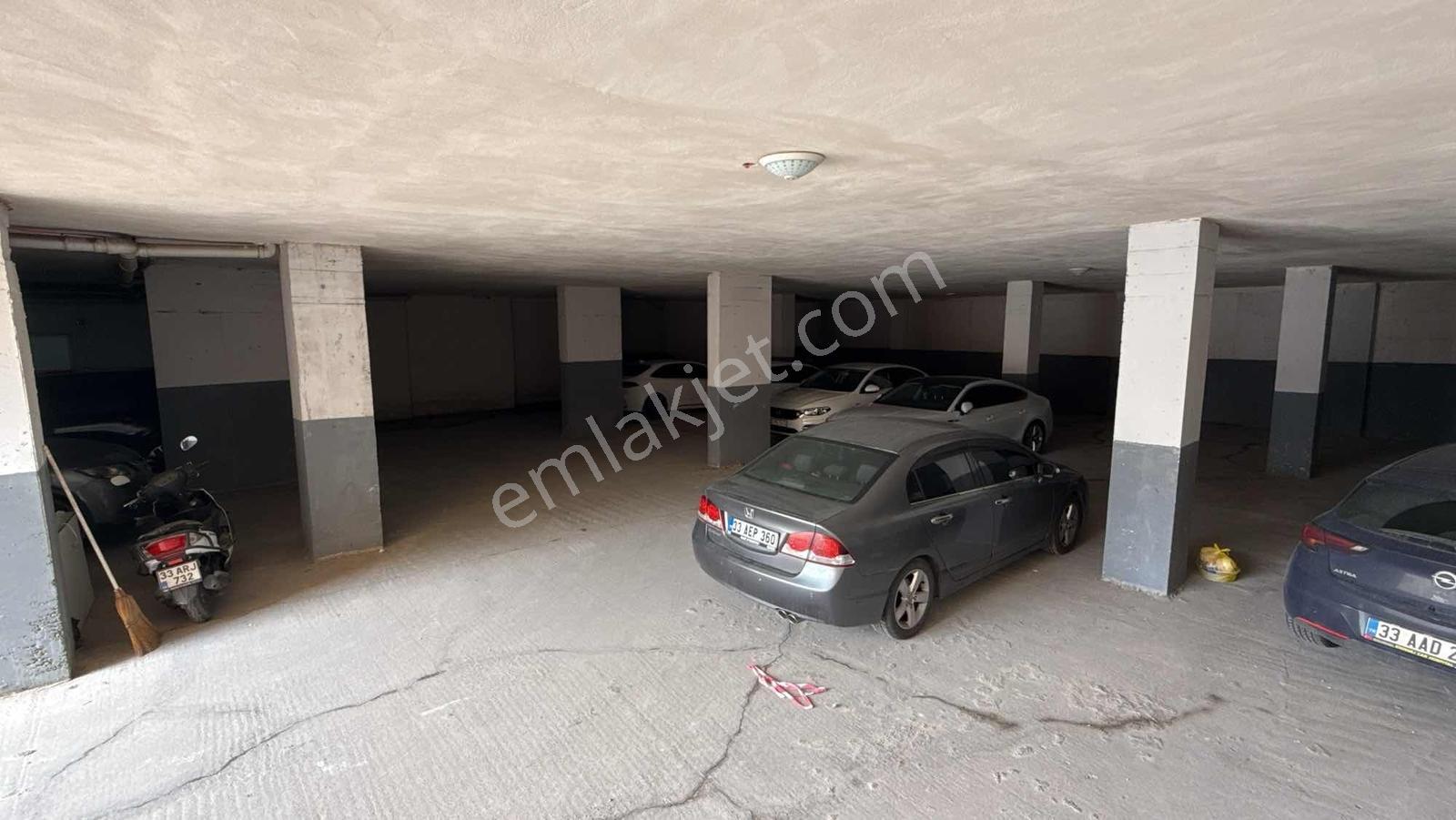 Erdemli Merkezde Mega Park Plazada Satılık 4+1 Daire - Görsel 14