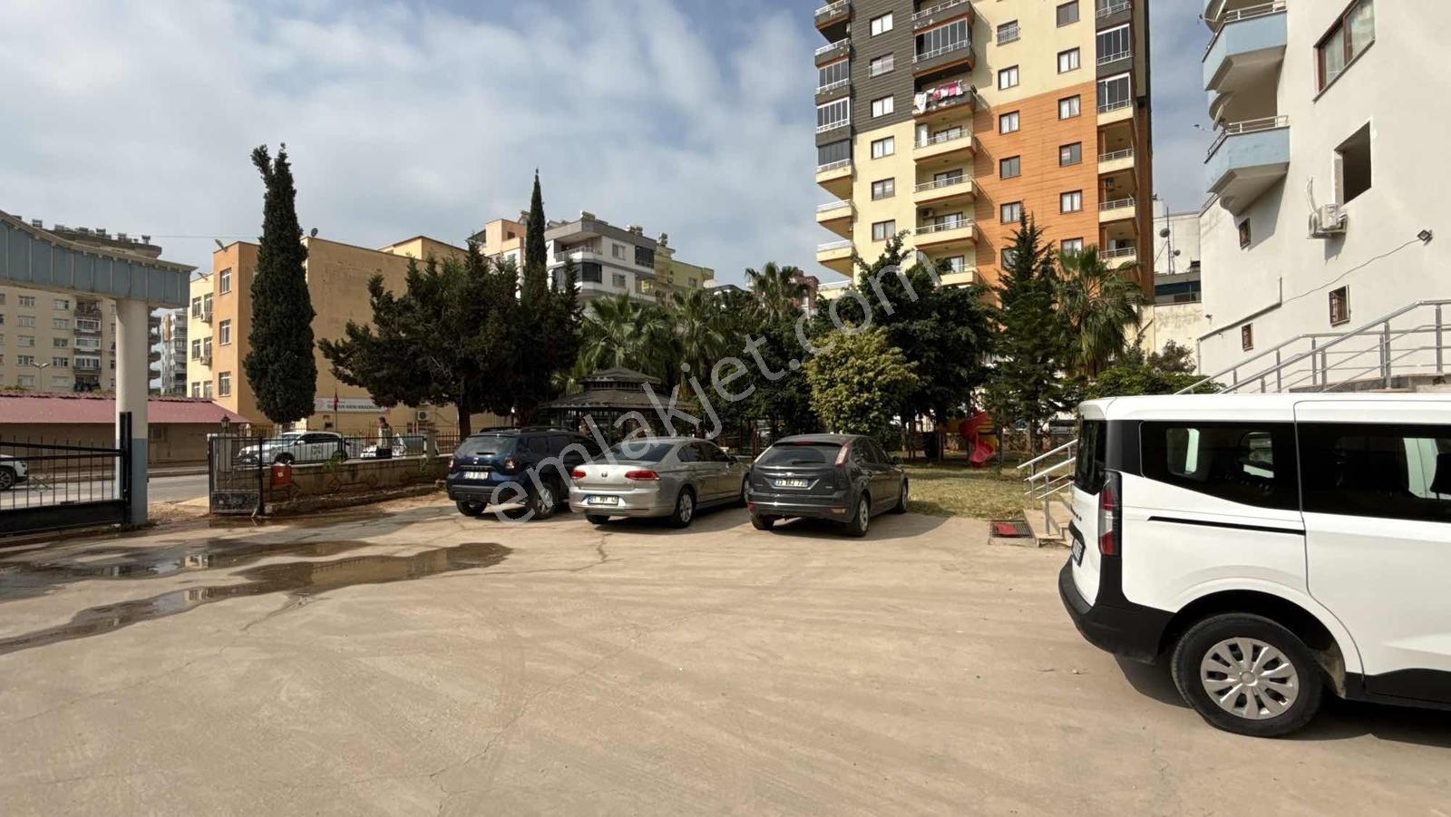 Erdemli Merkezde Mega Park Plazada Satılık 4+1 Daire - Görsel 7