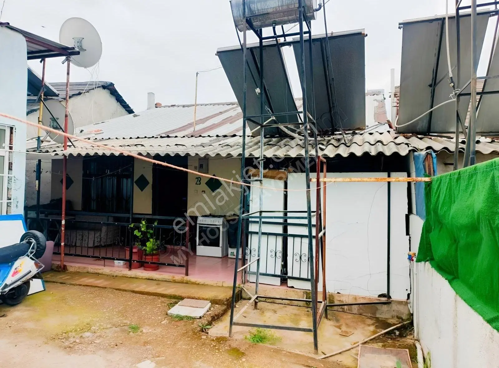 Aksu Pınarlı'da Satılık Tek Tapulu 253 M2 İçinde 2 Adet Ev . - Görsel 3