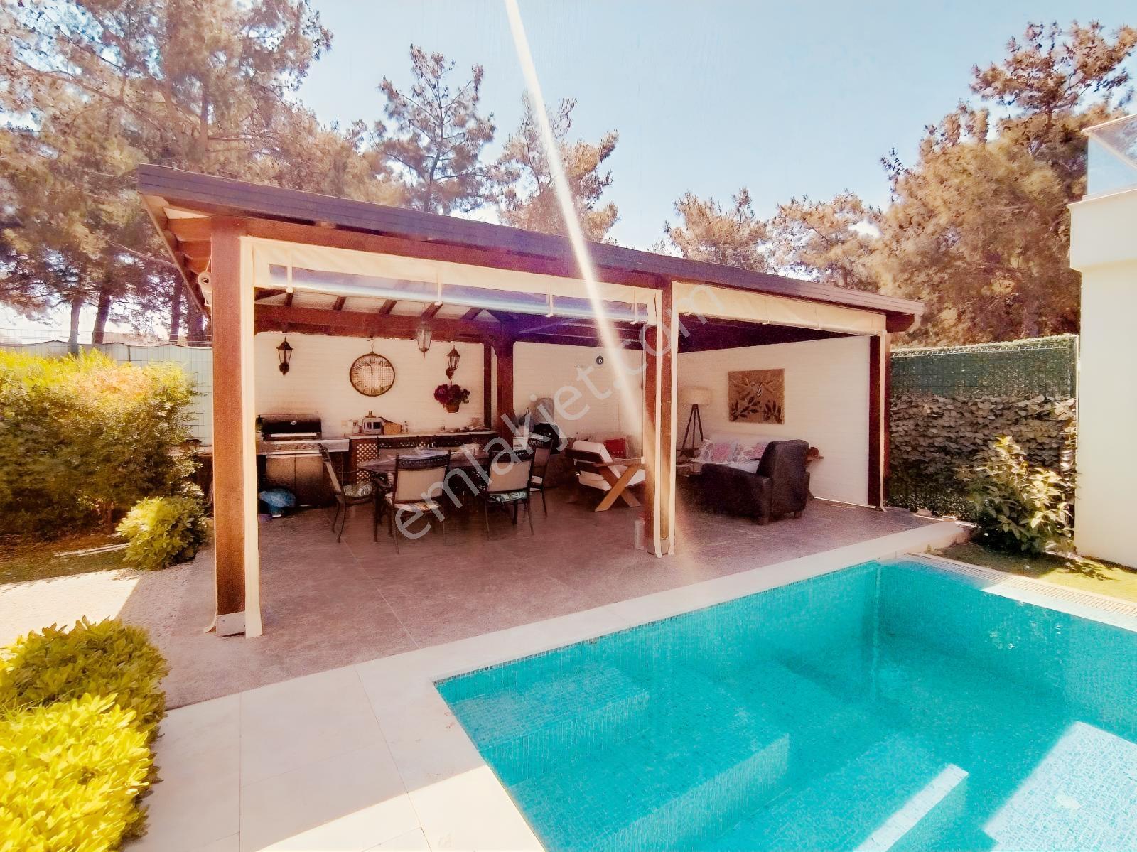 Bodrum Konacıkta Satılık 4+1 Müstakil Havuzlu Villa - Görsel 13