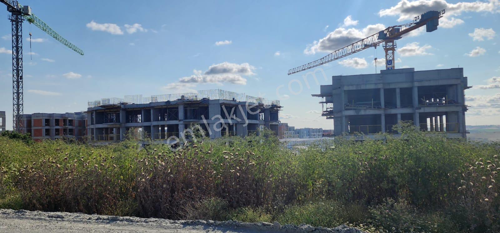Balcıoğlunda Arnavutköy Tayakadında Acil Satılık İçinde Resmi Yapı Bulunan Hisseli Arsa - Görsel 35
