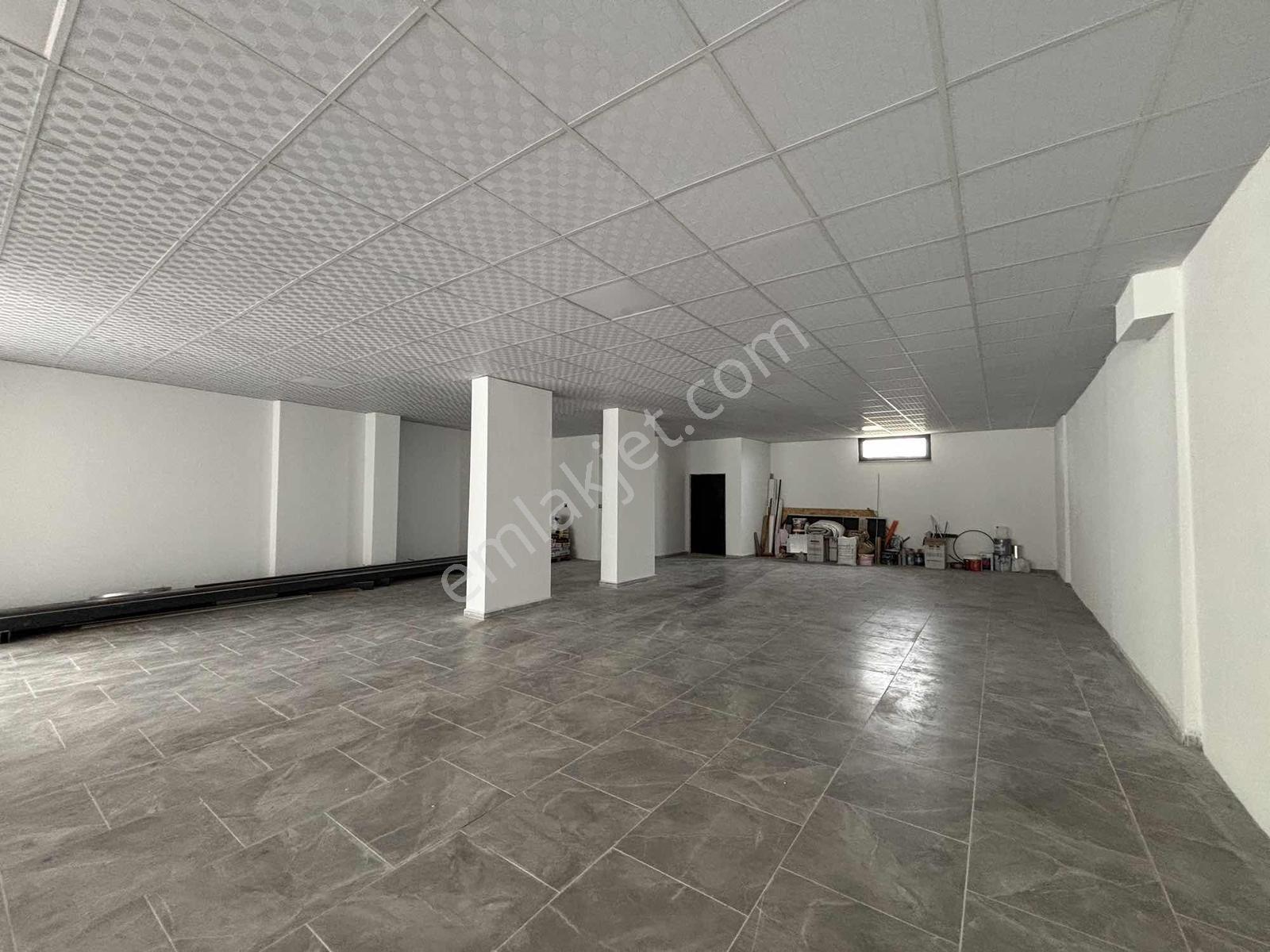 Ayşe Emlak'tan 295m2 +50m2 Açık Alan Veranda Kiralık Dükkan - Görsel 5