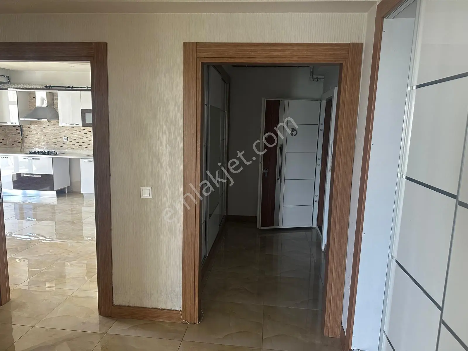 Yenihal Yolunda 4+1 Enç Yapıda Lüx Daire Kiralıktır... - Görsel 8