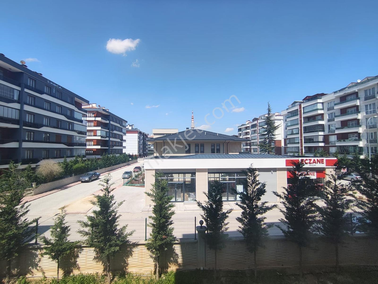 Arakat Kapalı Otoparklı Site İçi Lüks 2+1 Daire