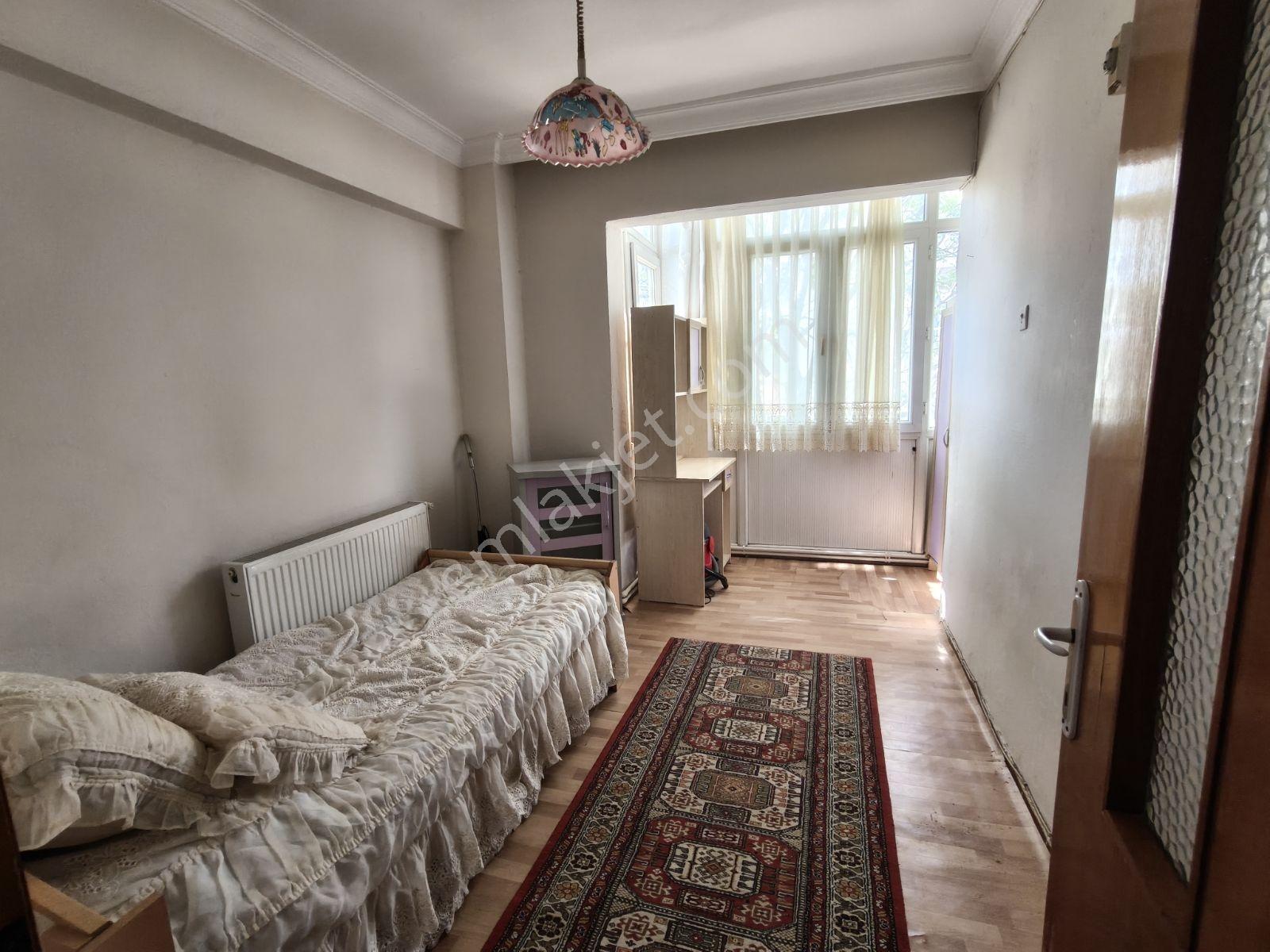 İstasyon Caddesinde İsteğe Bağlı Eşyalı Yada Eşyasız Daire!!! - Görsel 12