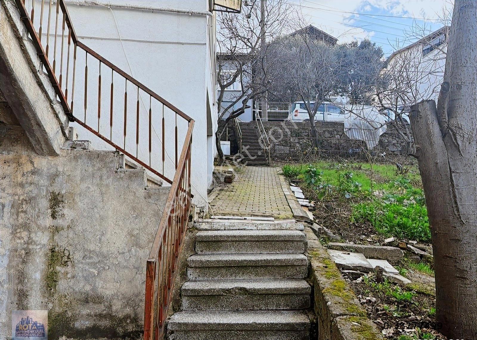 Gölcük Müstakil Tadında Caddeye Yakın Satılık Daire - Görsel 12