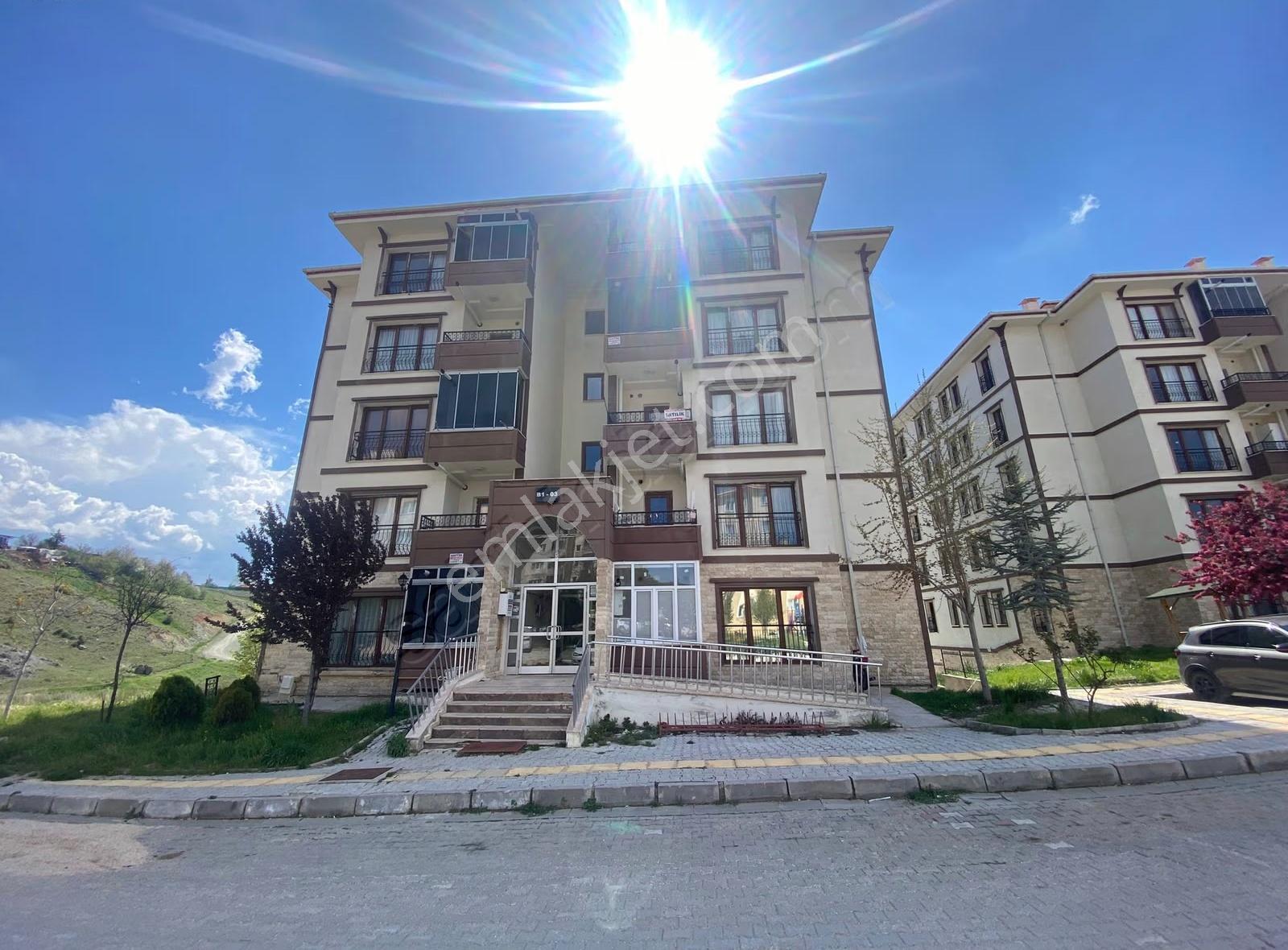 Burdur Çavdır 3. Etapta Satılık Eşyalı & Doğalgazlı 2+1 Daire