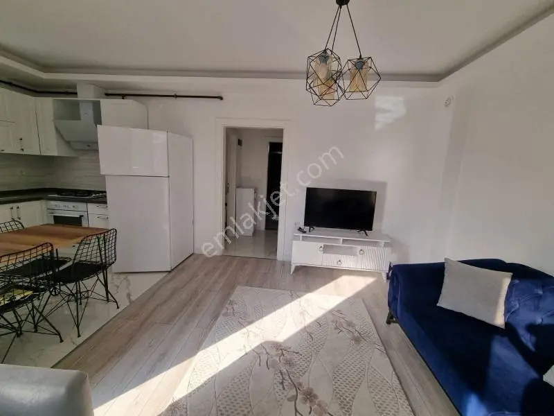 Akgün Kurumsaldan Esenevlerde Merkezi Yerde Eşyalı 1+1 Satılık - Görsel 3