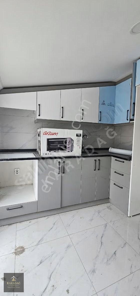 Taşoluk Mahallesi Kiralık 1+1 Çatı Katı - Görsel 14