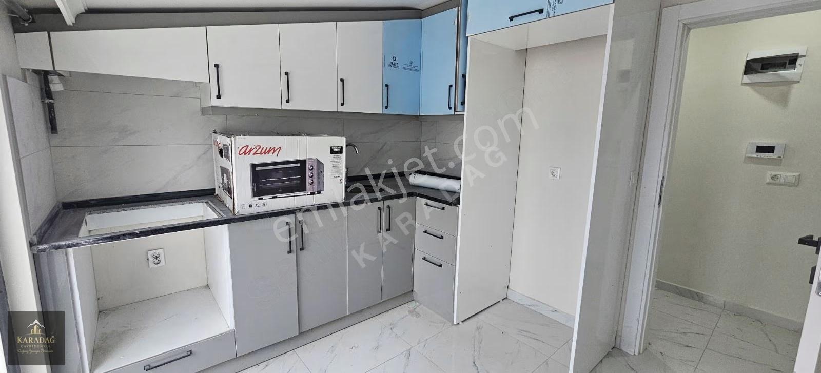 Taşoluk Mahallesi Kiralık 1+1 Çatı Katı - Görsel 13