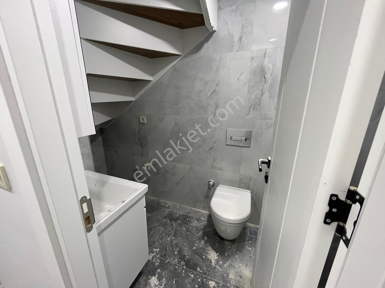 Küçükyalı Merkezde Sıfır Modern Teraslı 3+2 Satılık Dubleks - Görsel 20
