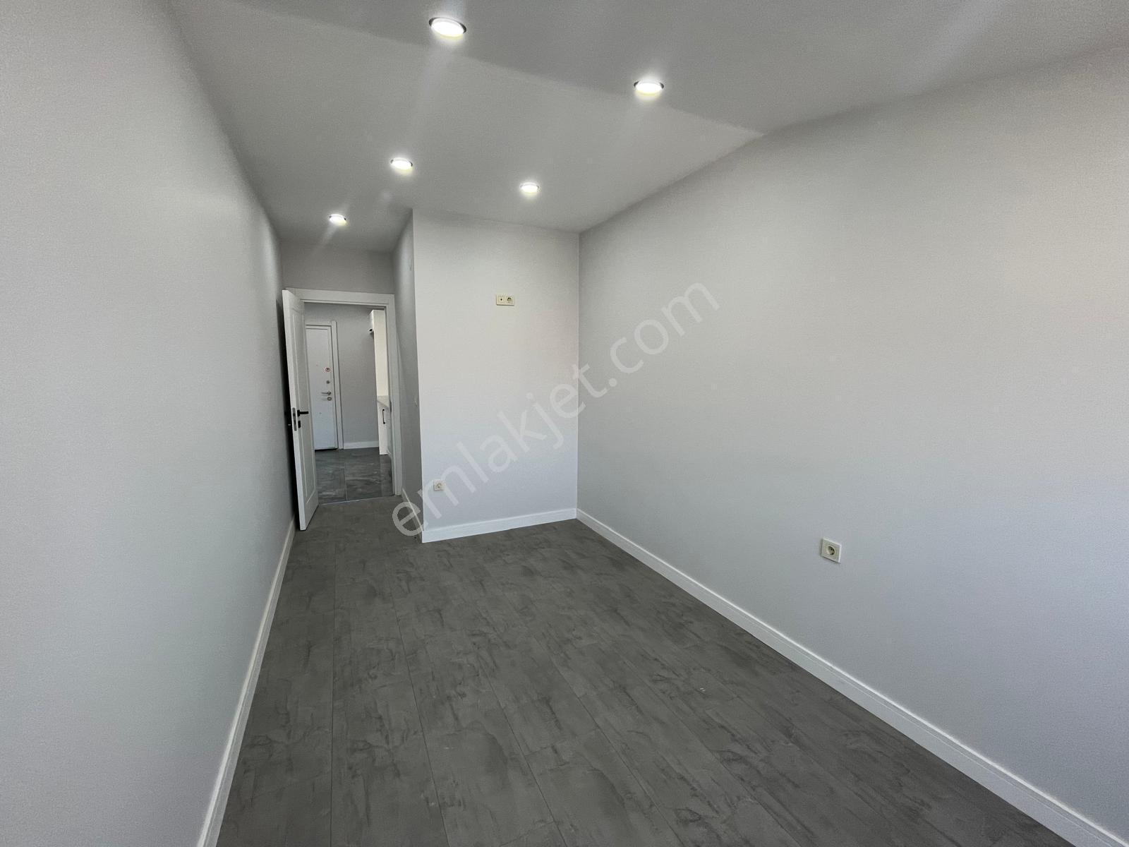 Küçükyalı Merkezde Sıfır Modern Teraslı 3+2 Satılık Dubleks - Görsel 22