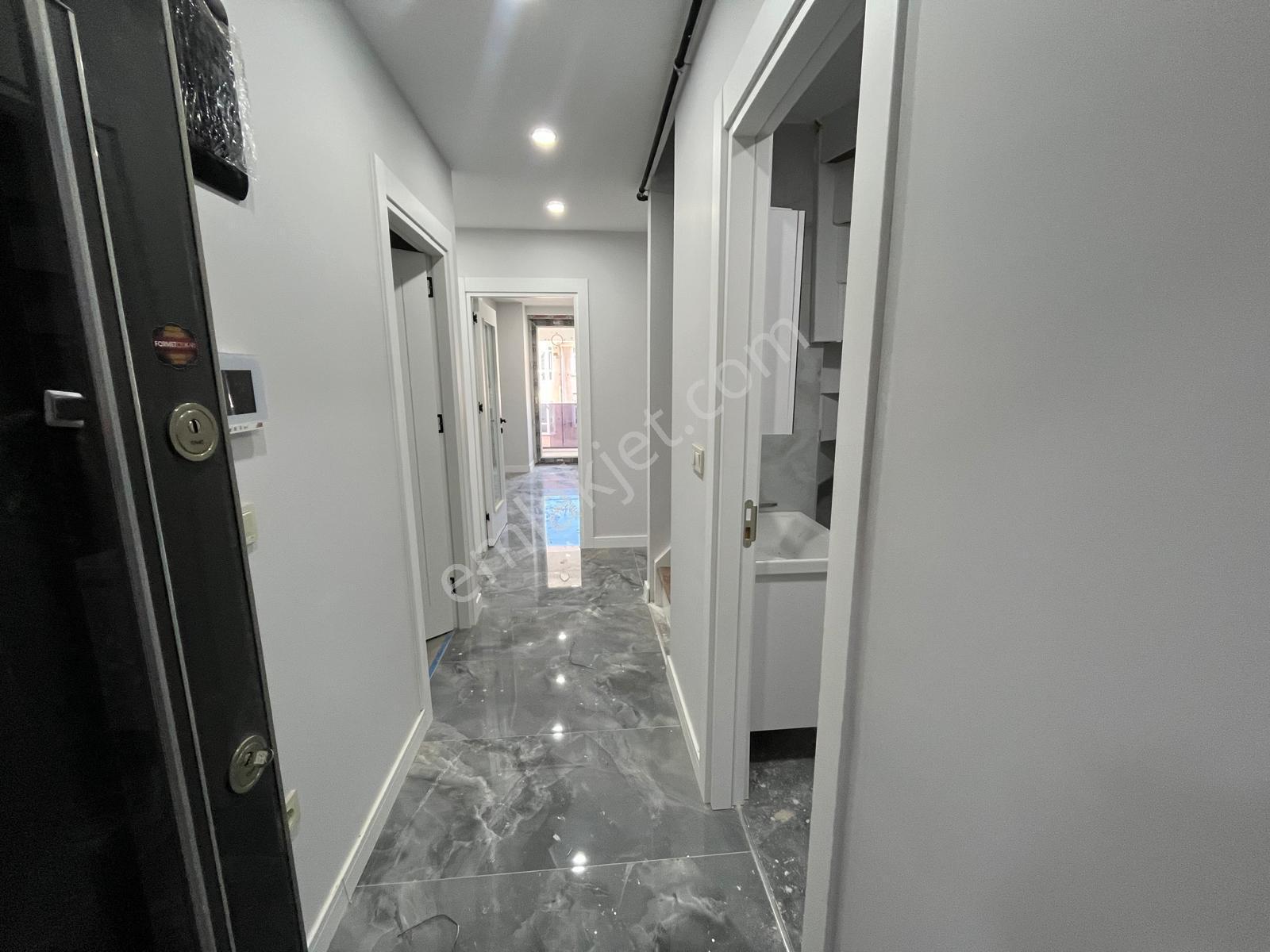Küçükyalı Merkezde Sıfır Modern Teraslı 3+2 Satılık Dubleks - Görsel 10