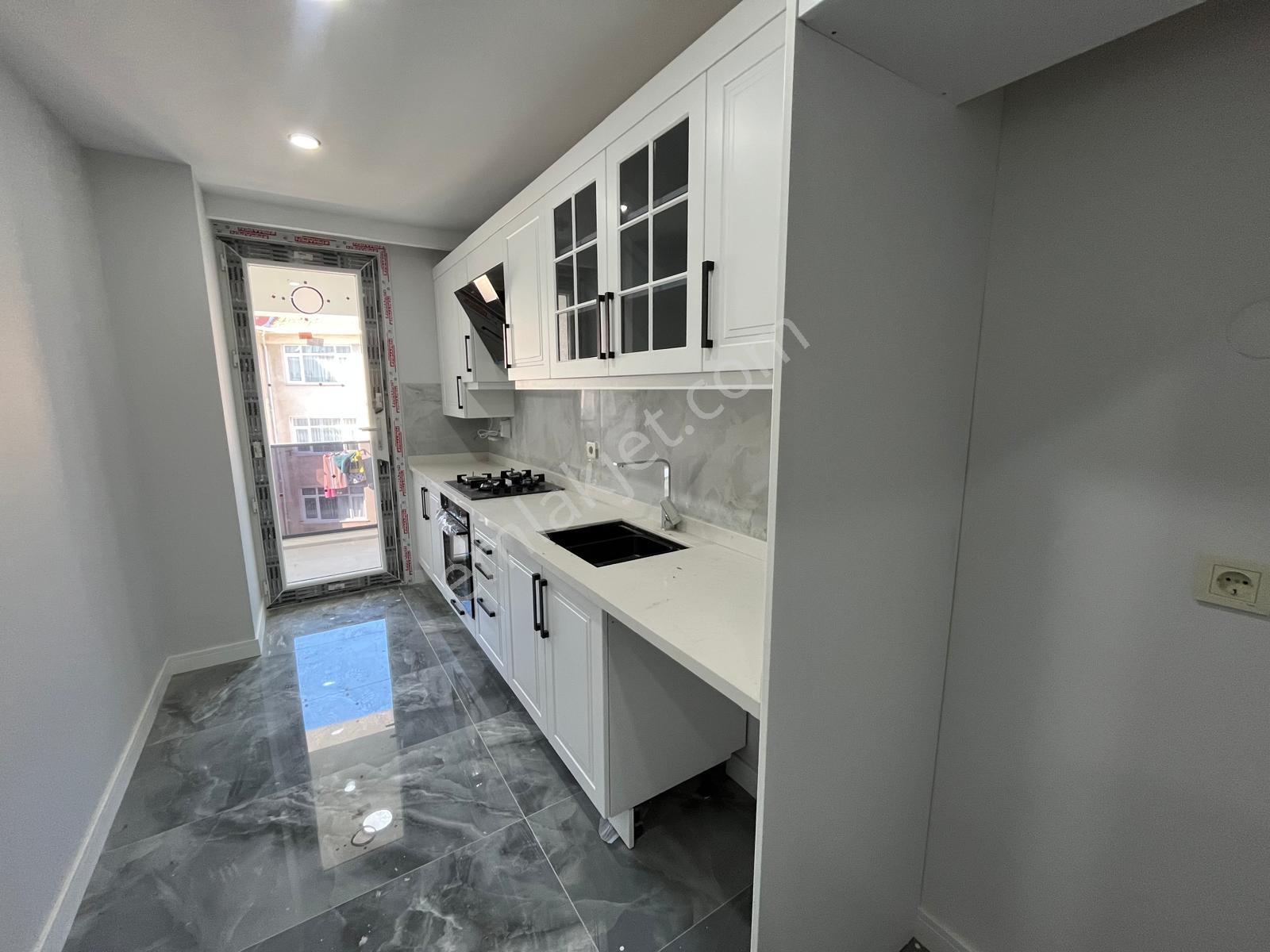 Küçükyalı Merkezde Sıfır Modern Teraslı 3+2 Satılık Dubleks - Görsel 7