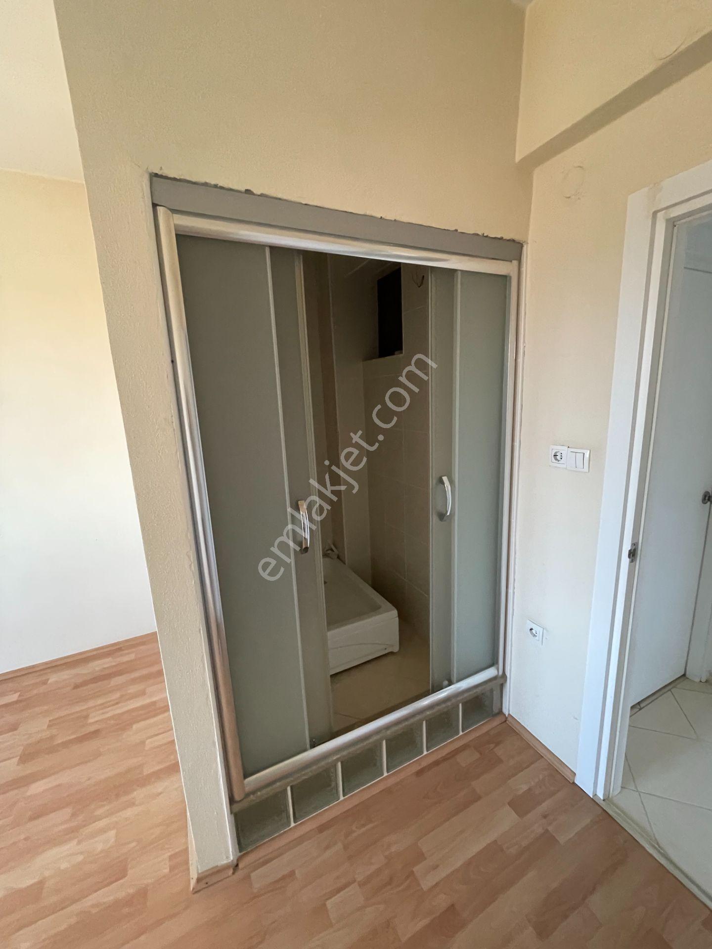 Güven Emlaktan 3+1 Kiralık Daire Merkezde - Görsel 6