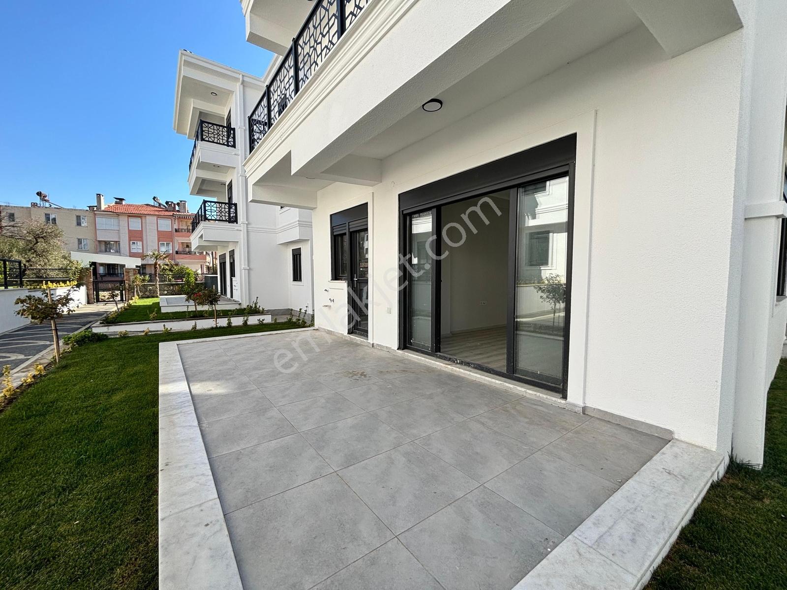 Kerim'den Küçükkuyu Merkez'de Bahçe Katı Lüx Kiralık Daire - Görsel 20
