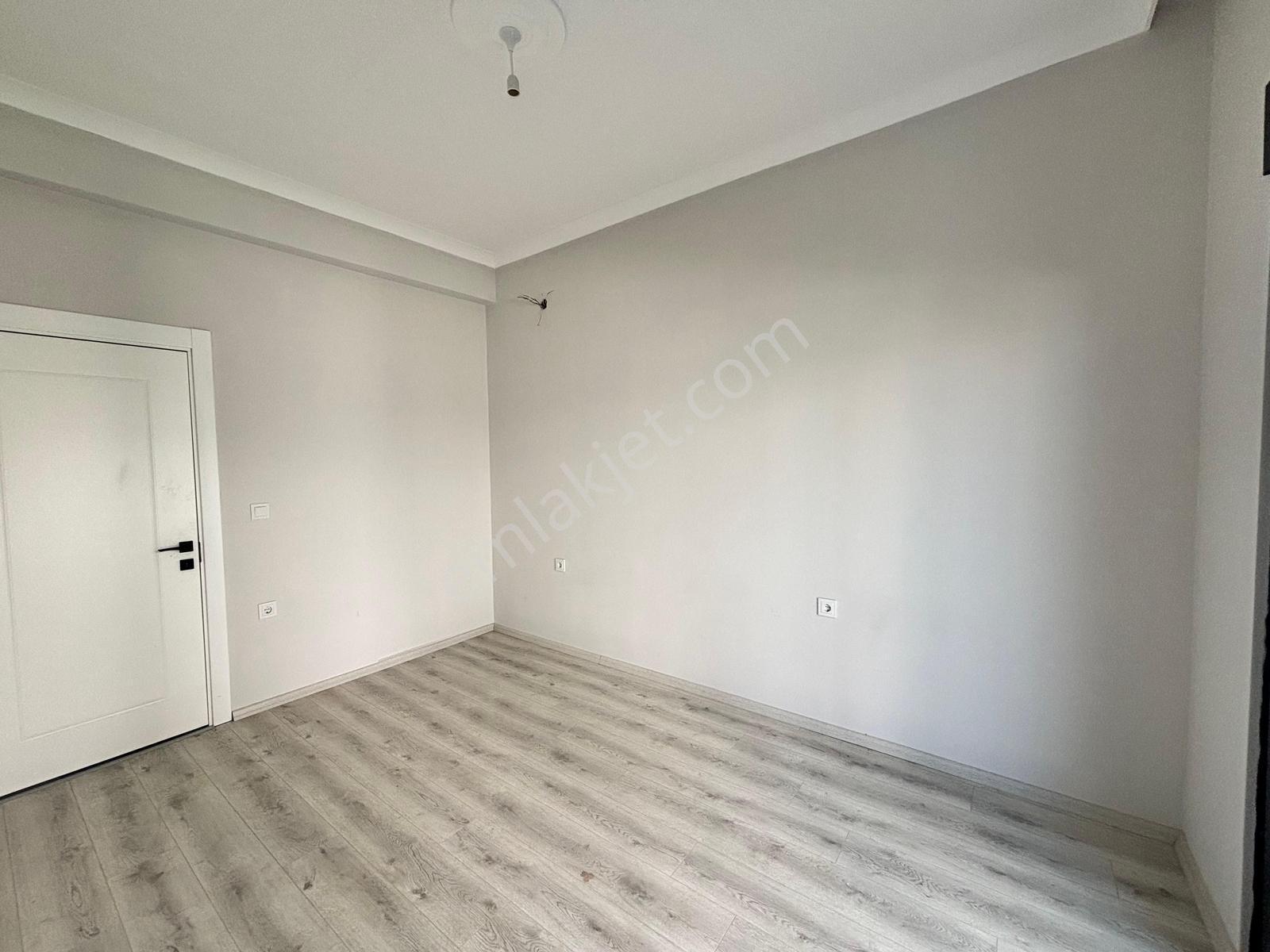 Kerim'den Küçükkuyu Merkez'de Bahçe Katı Lüx Kiralık Daire - Görsel 27