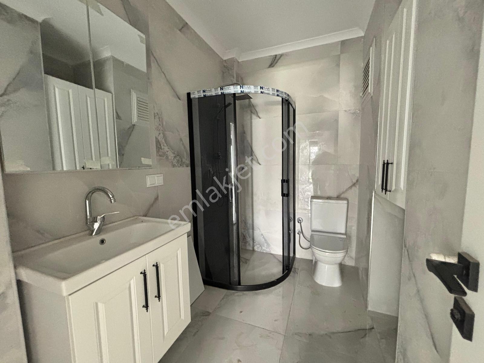 Kerim'den Küçükkuyu Merkez'de Bahçe Katı Lüx Kiralık Daire - Görsel 8