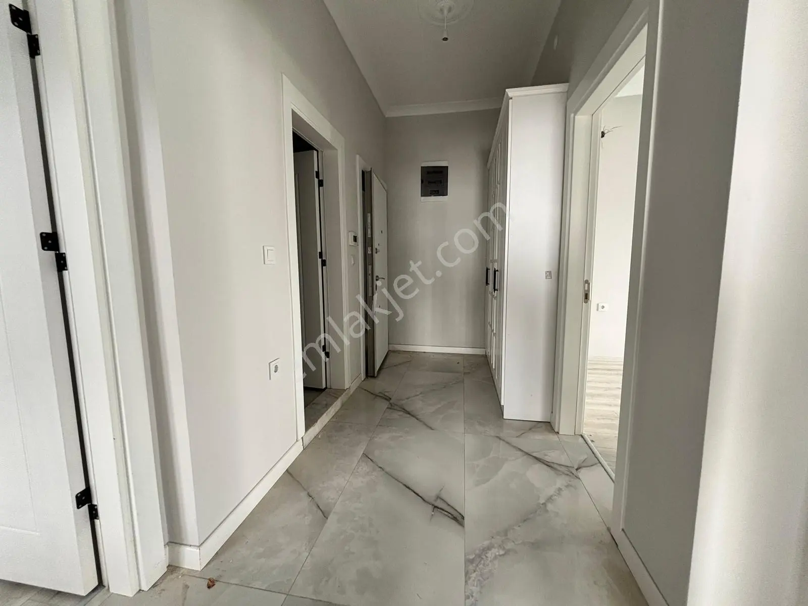 Kerim'den Küçükkuyu Merkez'de Bahçe Katı Lüx Kiralık Daire - Görsel 14