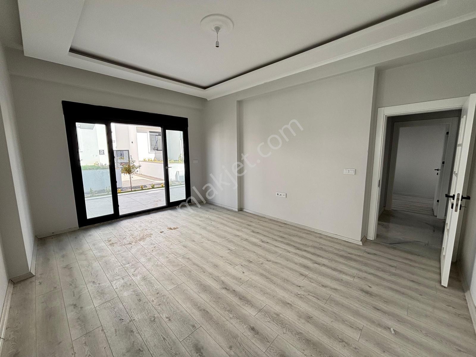 Kerim'den Küçükkuyu Merkez'de Bahçe Katı Lüx Kiralık Daire - Görsel 2