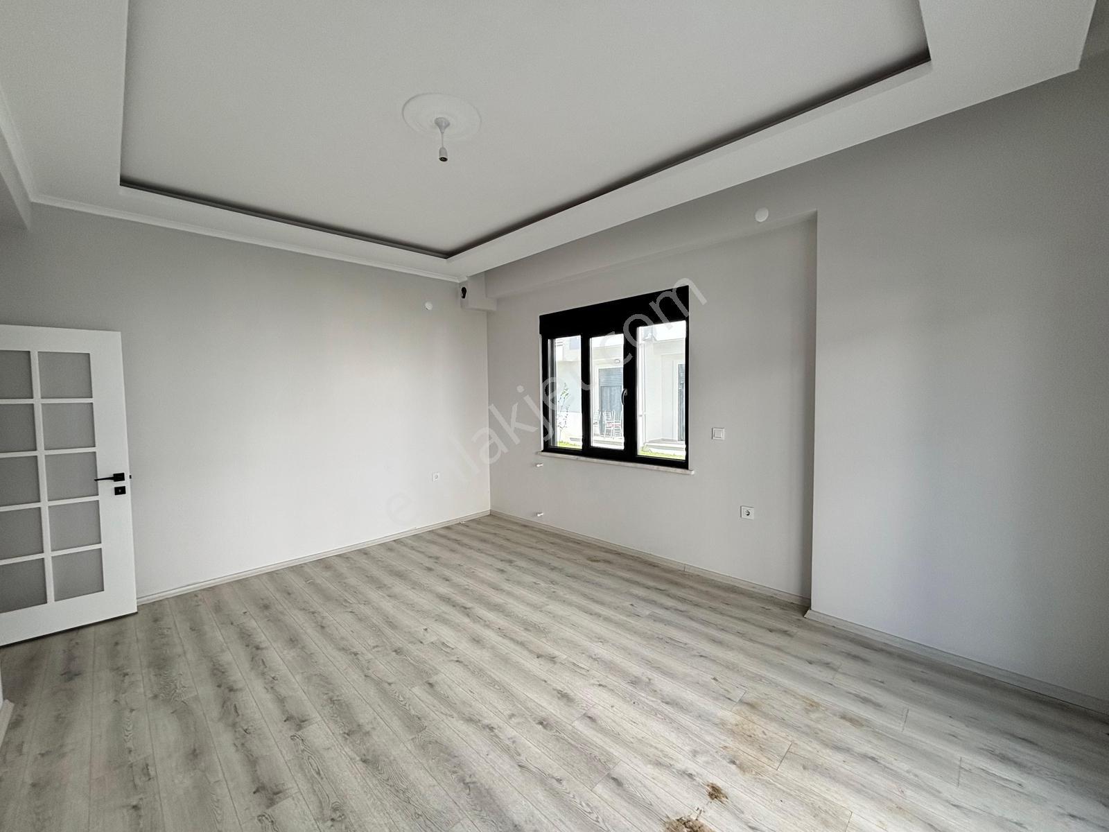 Kerim'den Küçükkuyu Merkez'de Bahçe Katı Lüx Kiralık Daire - Görsel 6