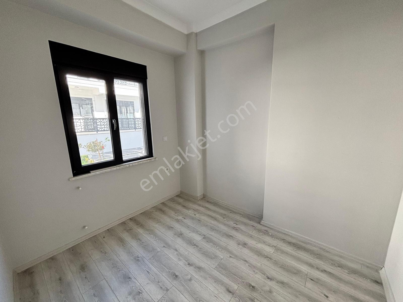 Kerim'den Küçükkuyu Merkez'de Bahçe Katı Lüx Kiralık Daire - Görsel 25