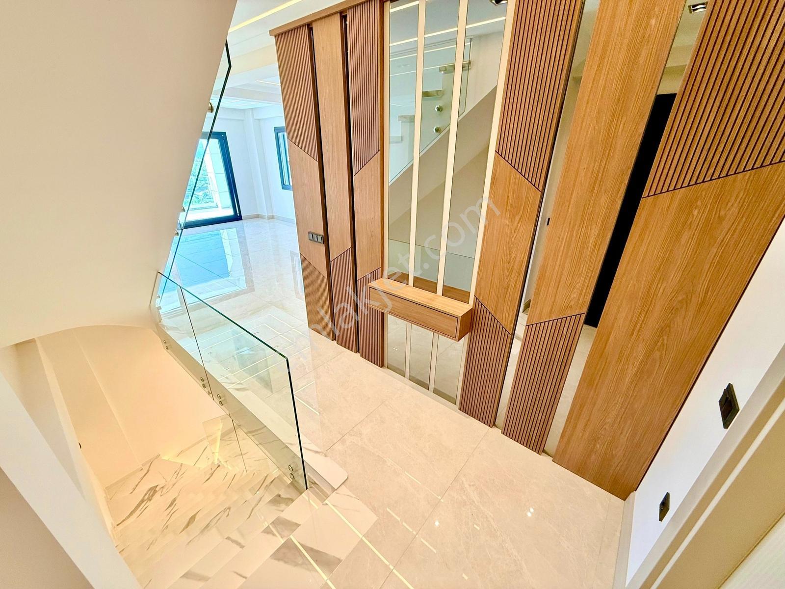 Deniz Manzaralı 4+1 Müstakil Villa 280 M² Doğa İçinde Lüks Yaşam - Görsel 25