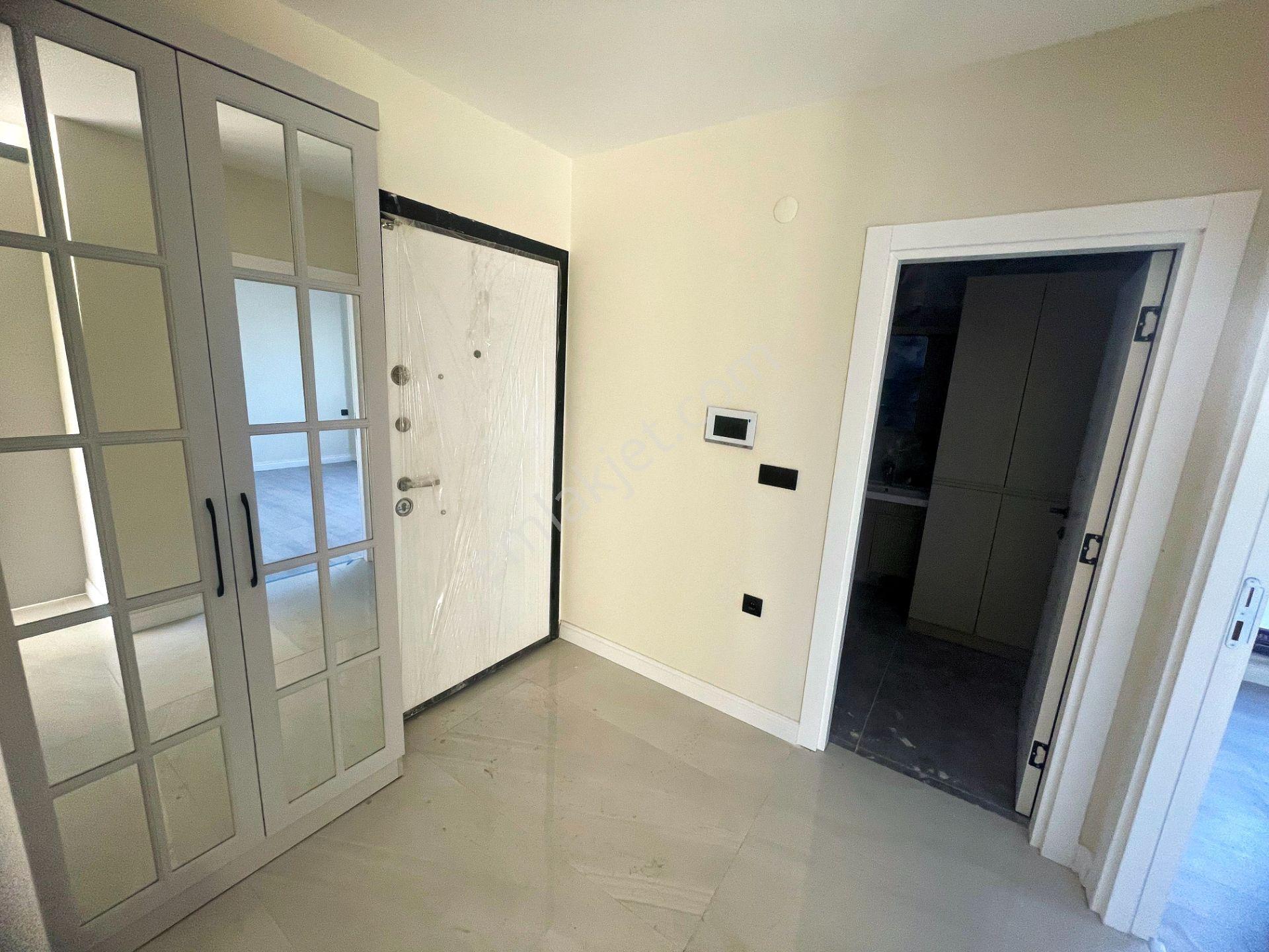 Ilıca Mah Kullanışlı Lüx Site İçerisinde 1+1 Satılık Daire - Görsel 3