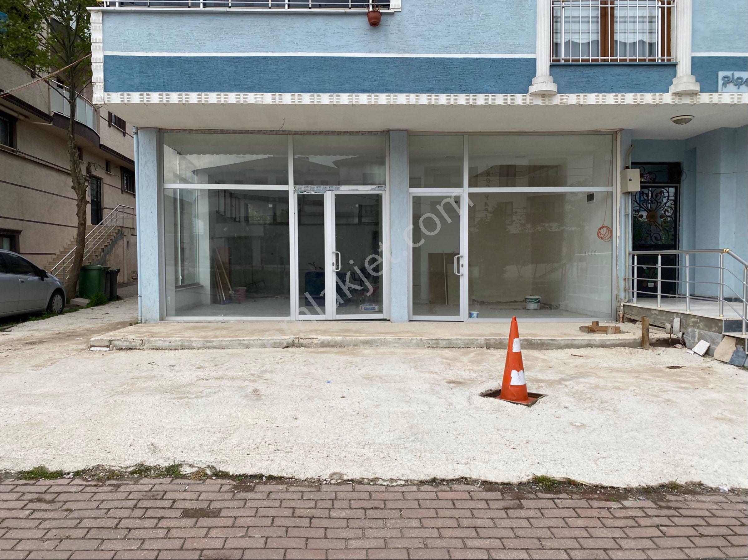 Roma’ Dan Akhısar’ Da Kiralık Dükkan - Görsel 3